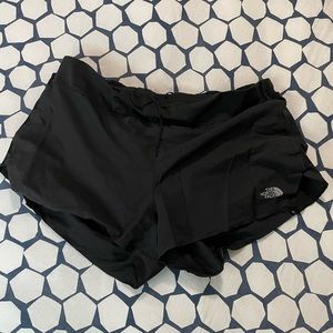 EUC North Face flight series black lined women’s running shorts, 5 pockets, XL